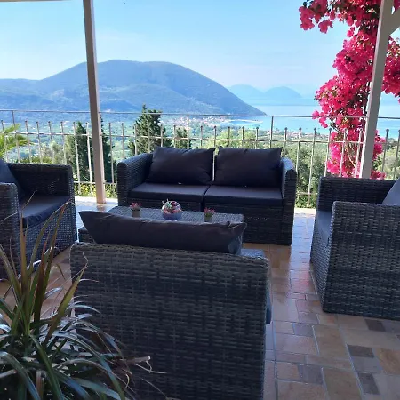 בית נופש Vasiliki View *